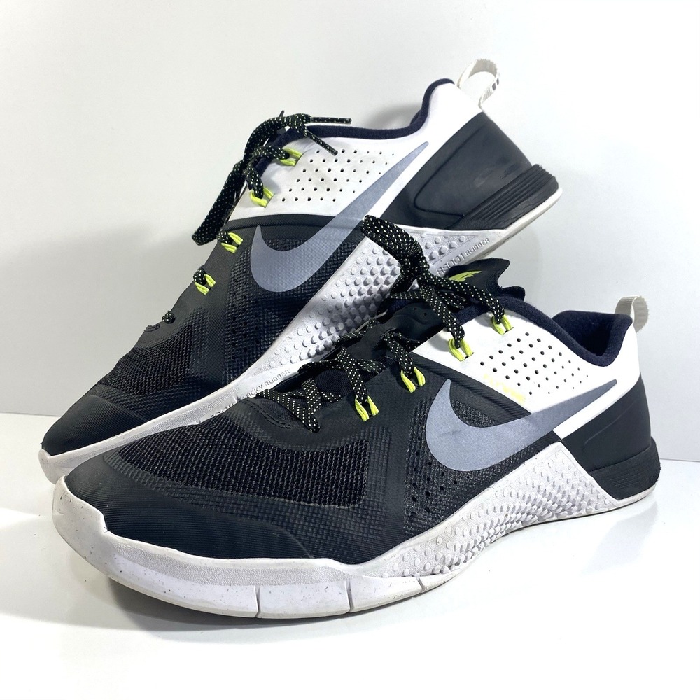 Nike Mens Size 11 Metcon 1 OG Training Shoes Black/White/Gray FQ1854-002